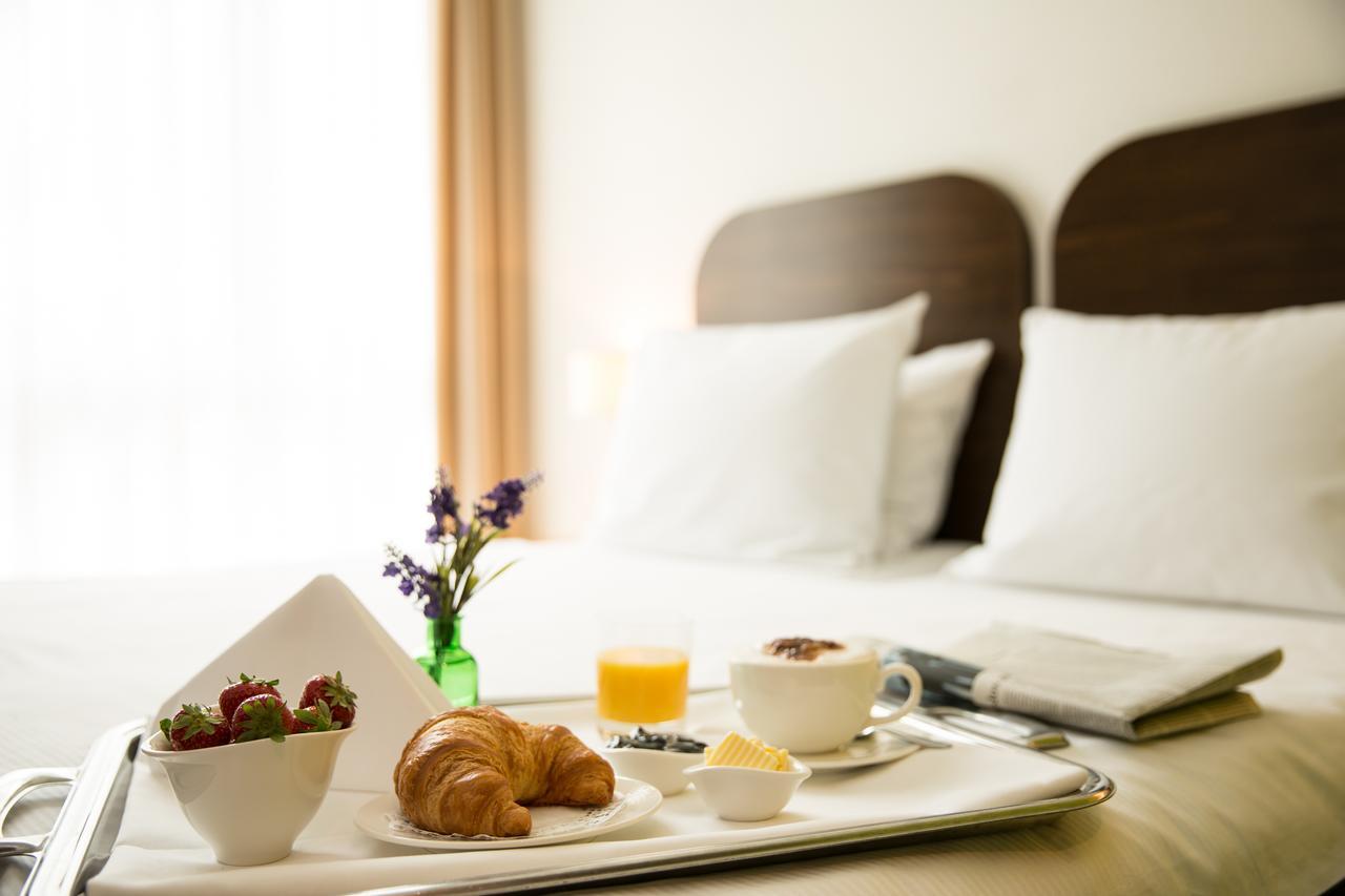 Hotel Achat Corbin München Airport 3*