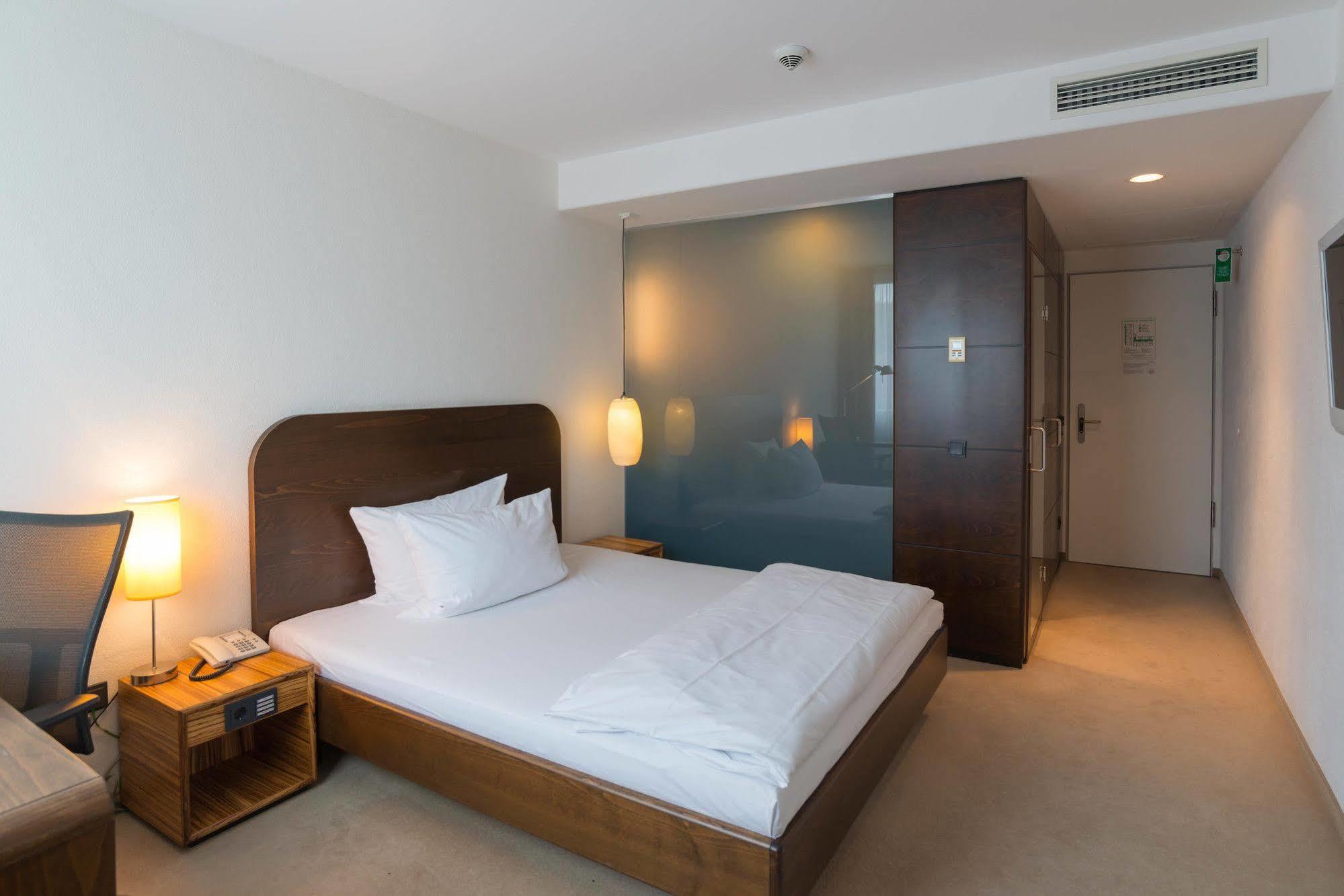 Achat Corbin München Airport 3*